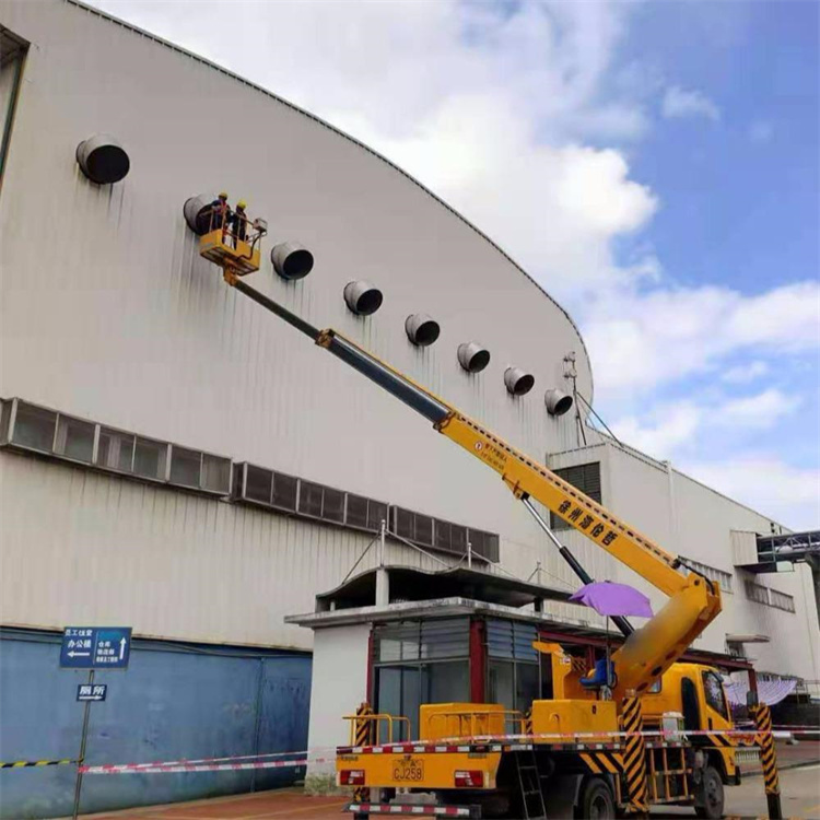 怀来县高空作业车出租服务：专业广告牌安装解决方案