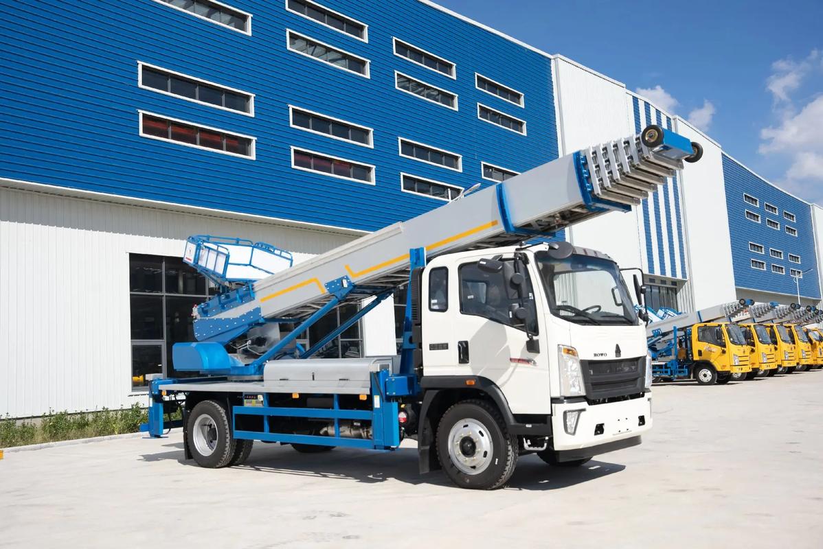 怀来县出租云梯车高空作业车 建筑垃圾搬运